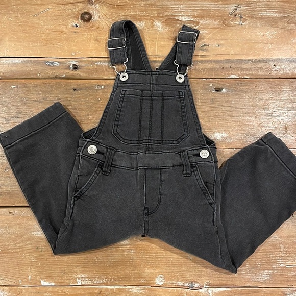 3t Oshkosh bgosh distressed black overalls - Picture 1 of 5